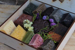 Fall /gift set - AVETISYAN ARTISAN SOAPS | Fresh Handmade Cosmetics with Armenian Techniques | Vegetarian & Cruelty Free | AVETISYAN
