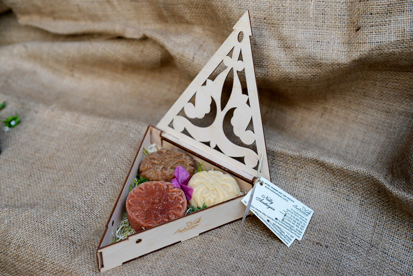 Siri-Siri (Love Me) Gift Set - AVETISYAN ARTISAN SOAPS | Fresh Handmade Cosmetics with Armenian Techniques | Vegetarian & Cruelty Free | AVETISYAN