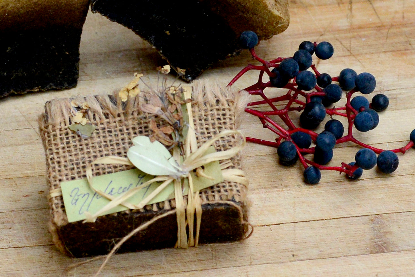 Lilac - AVETISYAN ARTISAN SOAPS | Fresh Handmade Cosmetics with Armenian Techniques | Vegetarian & Cruelty Free | AVETISYAN
